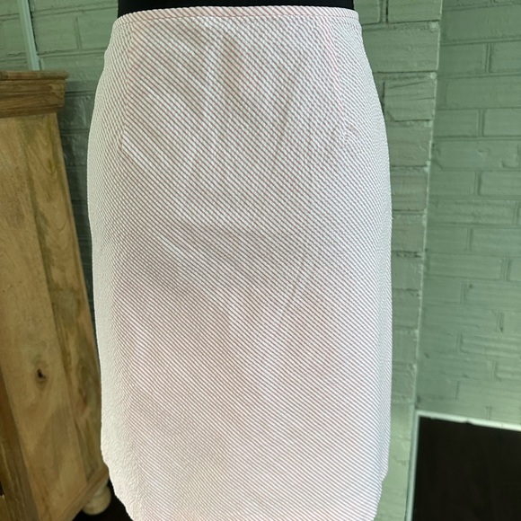 J.Crew, pink and white seersucker skirt size 0 - Picture 4 of 7